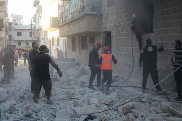 İdlib'te vakum bombalı saldırı: 20 ölü