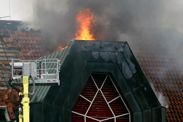 Almanya'da hastane yangını