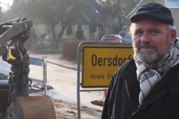 Göçmen almak isteyen başkana dayak