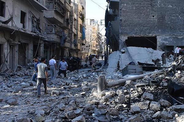 Halep'te depreme yol açan saldırıda 30 kişi öldü