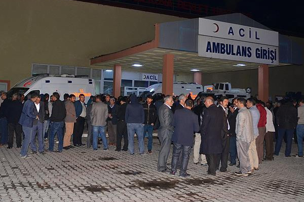 Hakkari'de trafik kazası: 4 ölü, 11 yaralı