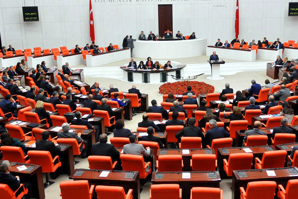 Bu yasama yılı farklı açılacak