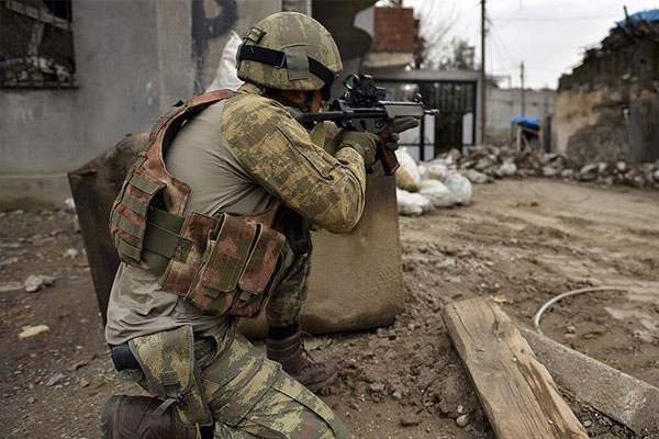 Hakkari'de 3 PKK'lı öldürüldü