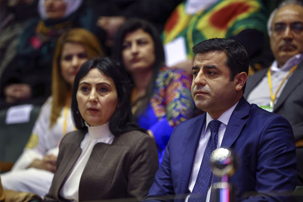 Demirtaş ve Yüksekdağ Meclis'teki törene katılmadı