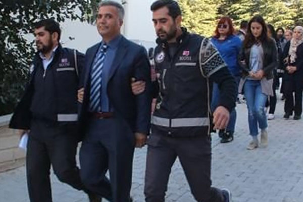 DBP'li belediyenin eş başkanları tutuklandı