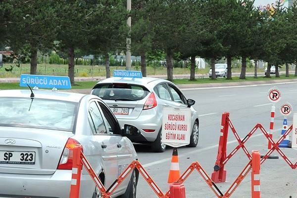 Ehliyet sınavlarına 'video' kuralı