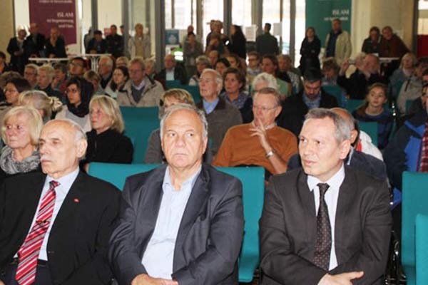 Almanya’da camilerde ‘Açık Kapı Günü’ etkinliği