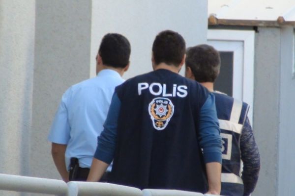 Aranan bombacı yakalandı