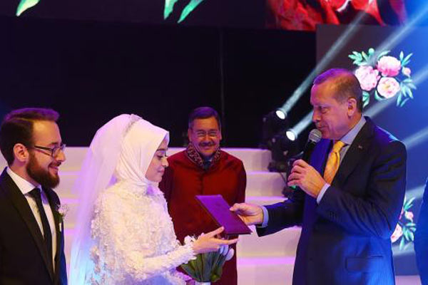 Cumhurbaşkanı Erdoğan nikah şahitliği yaptı