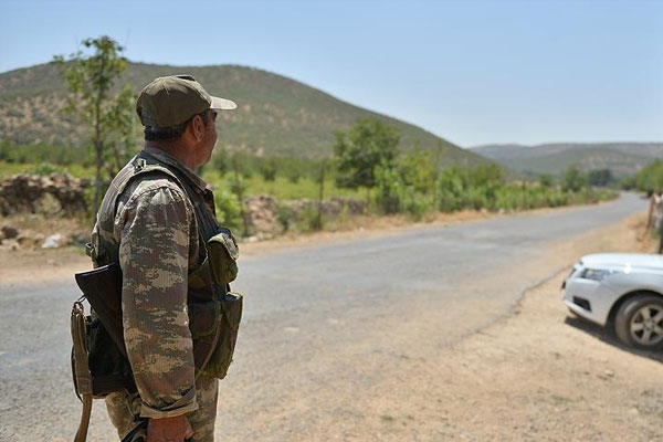 Çukurca'nın bazı köylerinde sokağa çıkma yasağı