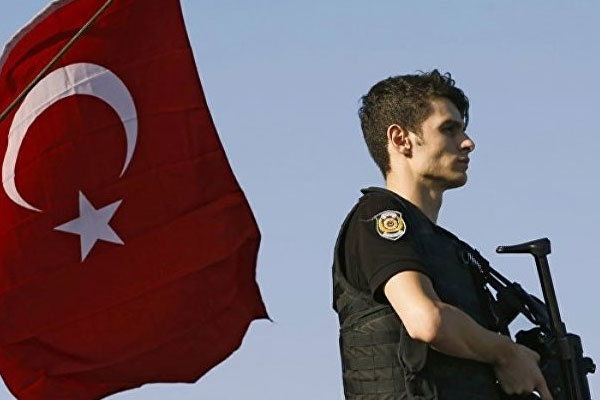 12 bin polis FETÖ'den açığa alındı