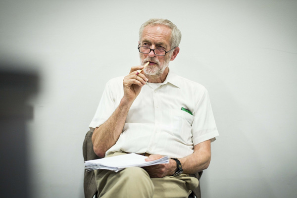 İngiltere'nin 'seçilebilir' alternatif başbakanı kim olacak?