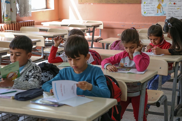 Tam gün eğitim geliyor