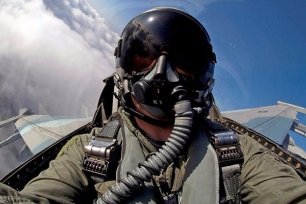 'Parmaksız aday FETÖ desteğiyle pilot olmuş' iddiası