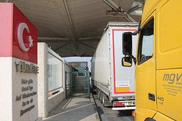 Kapıkule'de geçişler hızlandı