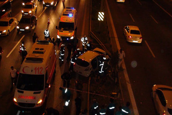 İstanbul trafiğini kitleyen kaza