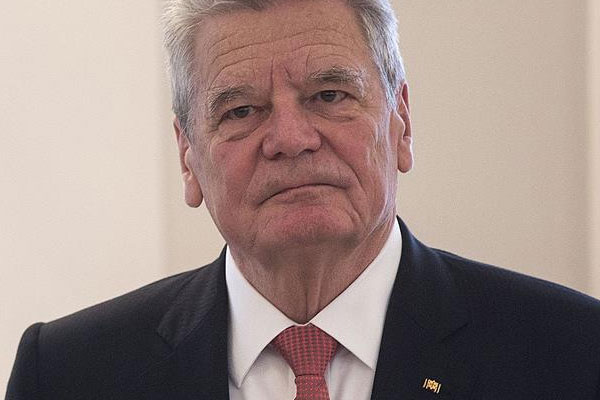 Alman Cumhurbaşkanı'ndan cami özrü