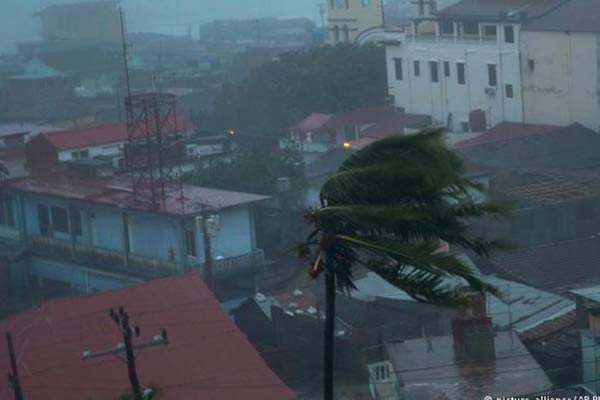 Amerika'ya dev kasırga geliyor!