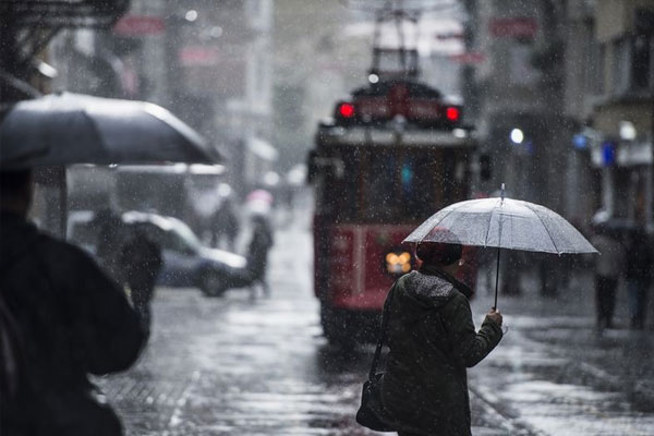 İstanbul'a sağanak uyarısı