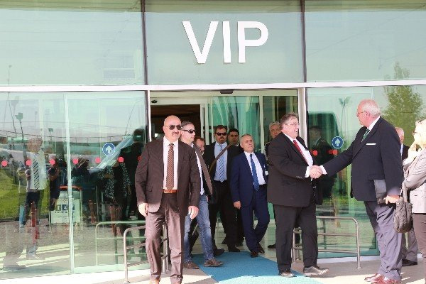 Ankara, Alman vekillere kapıları kapattı