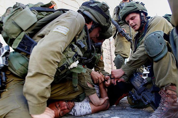 İsrail güçleri 21 Filistinliyi gözaltına aldı