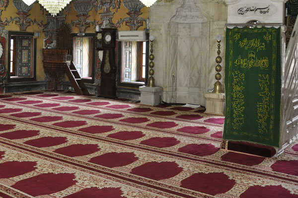 Darbe girişiminde 60 din görevlisine darp