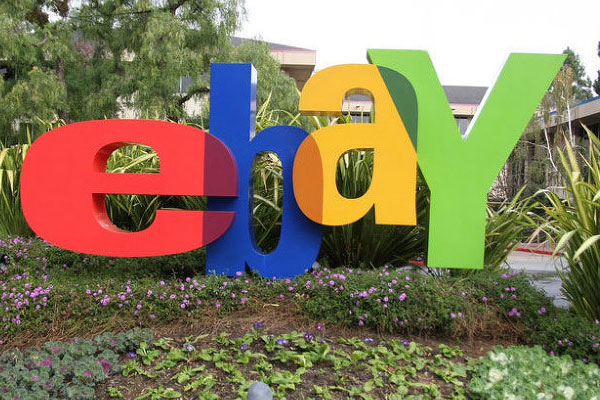 ABD'li askerler, ordu ekipmanlarını sattı