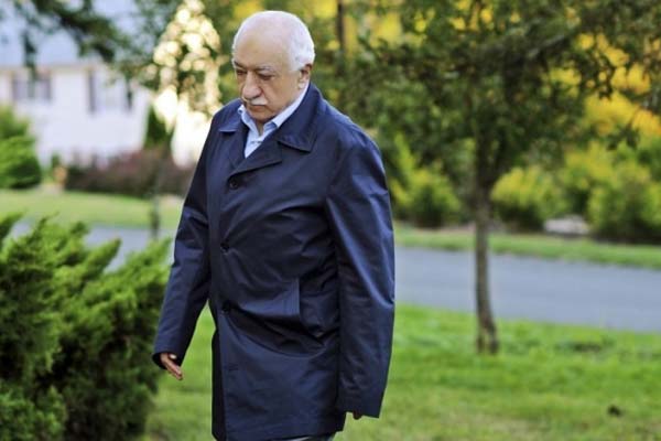 Fethullah Gülen'e kardinal pasaportu