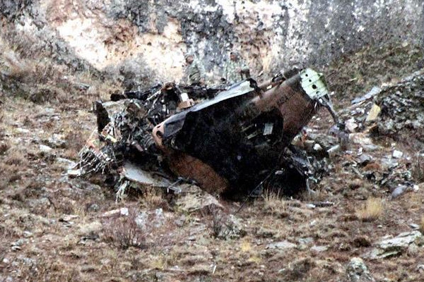 Afganistan'da askeri helikopter düştü