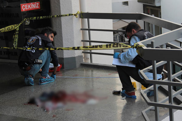 Beşiktaş Çarşısı’nda intihar girişimi