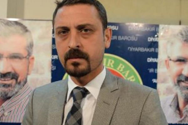 Diyarbakır'ın baro başkanı Ahmet Özmen oldu