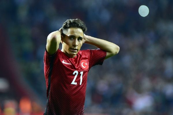 Emre Mor cezalı duruma düştü
