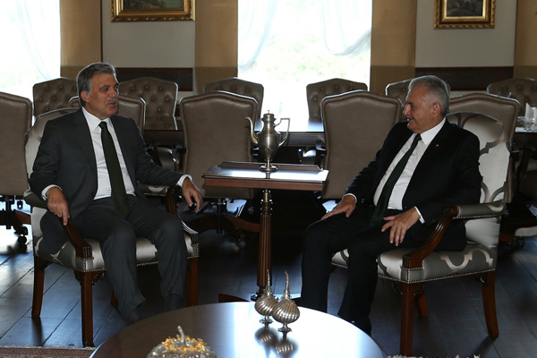 Binali Yıldırım Abdullah Gül'ü ziyaret etti