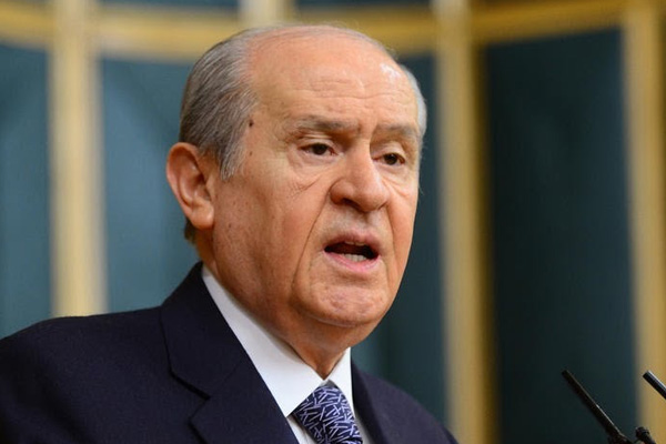 Bahçeli'den başkanlık sistemine yeşil ışık