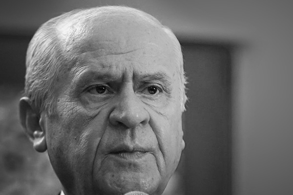 'Bir FETÖ'cü 'şunu yaparken bakandan talimat aldım' derse ne olacak?'