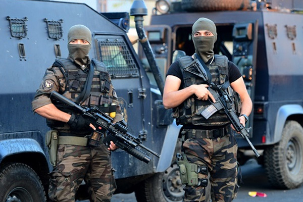 Cizre'de canlı bomba operasyonu