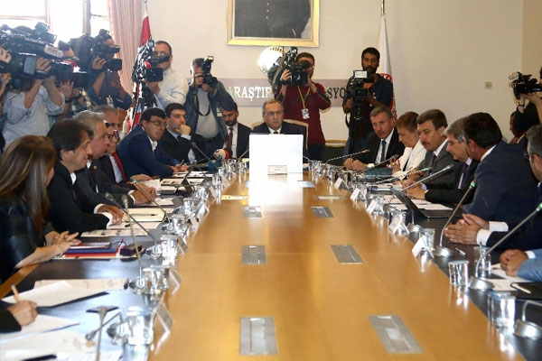 ’Darbe Araştırma Komisyonu’nda gerginlik