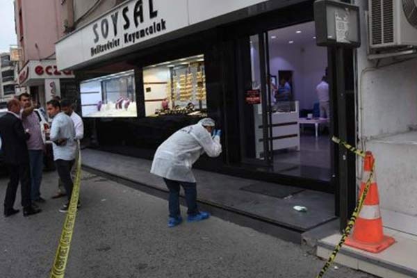 İzmir'deki soygunu 23 yıllık polis yaptı