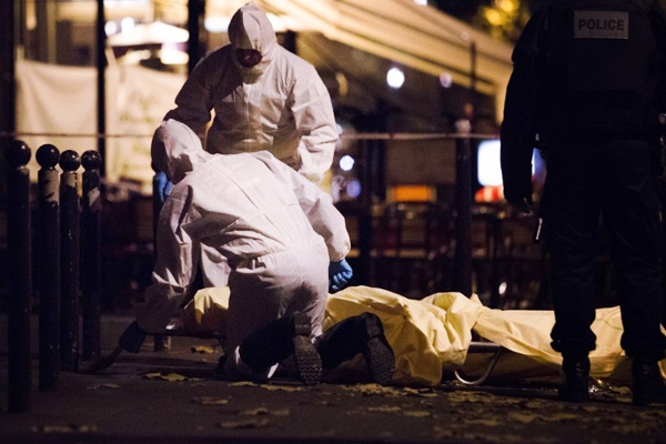 Paris saldırganının avukatları savunmadan çekildi