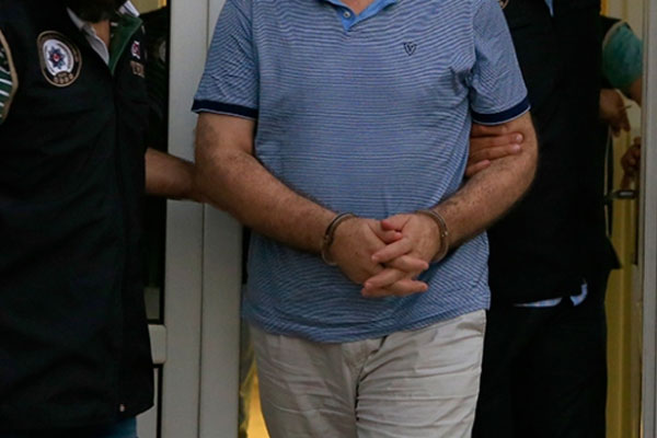 12 öğretim üyesine Bylock gözaltısı