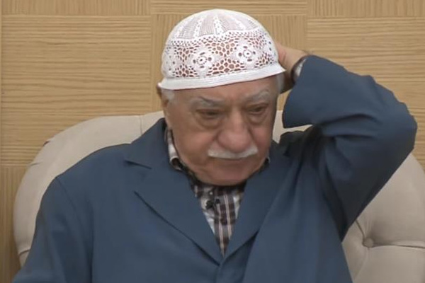 Gülen'in vaazlarını dinleyenlerin 'çetelesi' tutulmuş