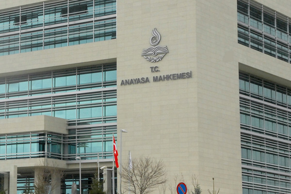 AYM'den CHP'nin KHK talebine ret