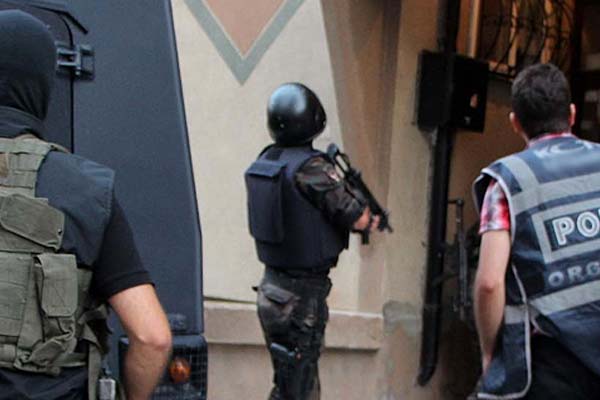 HDP ilçe binasında arama