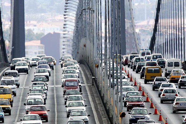 Devlet köprü ve yollarda zararda