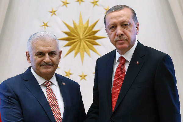 'Ak Parti tam başkanlığı getiriyor'