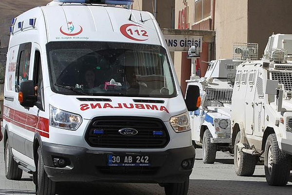 Hakkari'deki saldırıda yararlanan asker şehit oldu