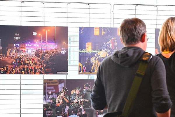 Avrupa Konseyi’nde 15 Temmuz Fotoğrafları Sergisi