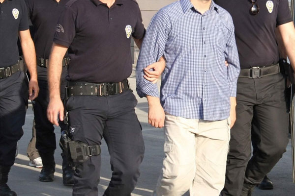 İstanbul’daki FETÖ soruşturmasında 19 gözaltı