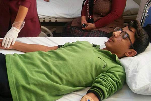 Öğrenciler yedikleri yemekten zehirlendi