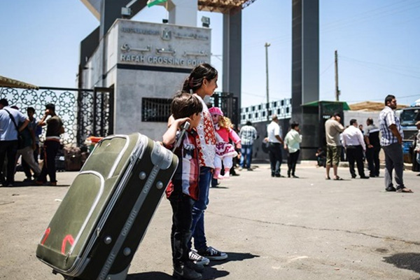Refah Sınır Kapısı 'geçici' olarak açıldı